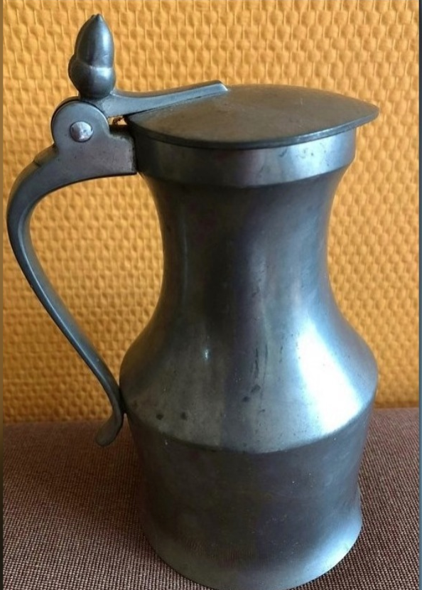 Pichet les étains du manoir paris