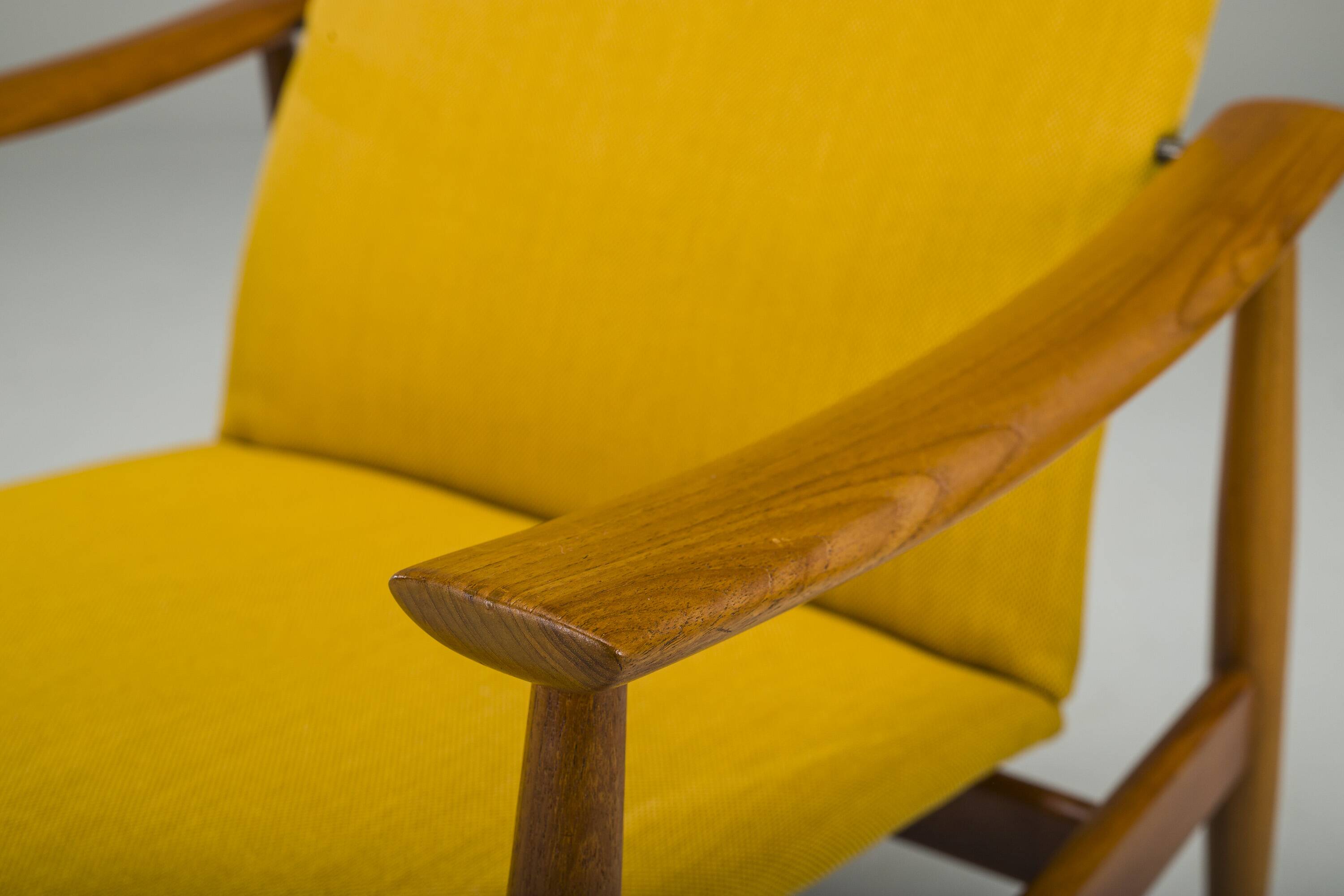 Mid-Century Danish Easy Chairs Model 138 by Finn Juhl for France & Søn, 19