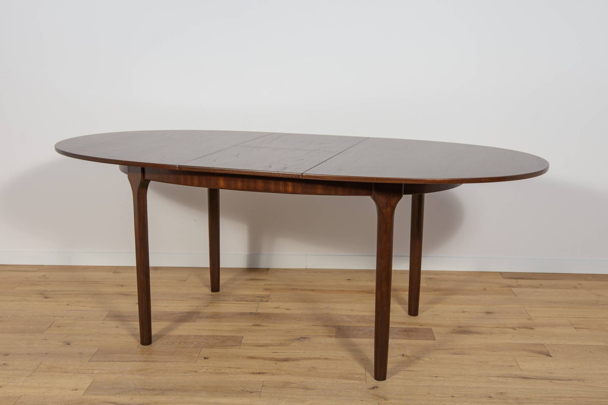 Mid-Century Oval Extendable Teak Dining Table from McIntosh, 1960s