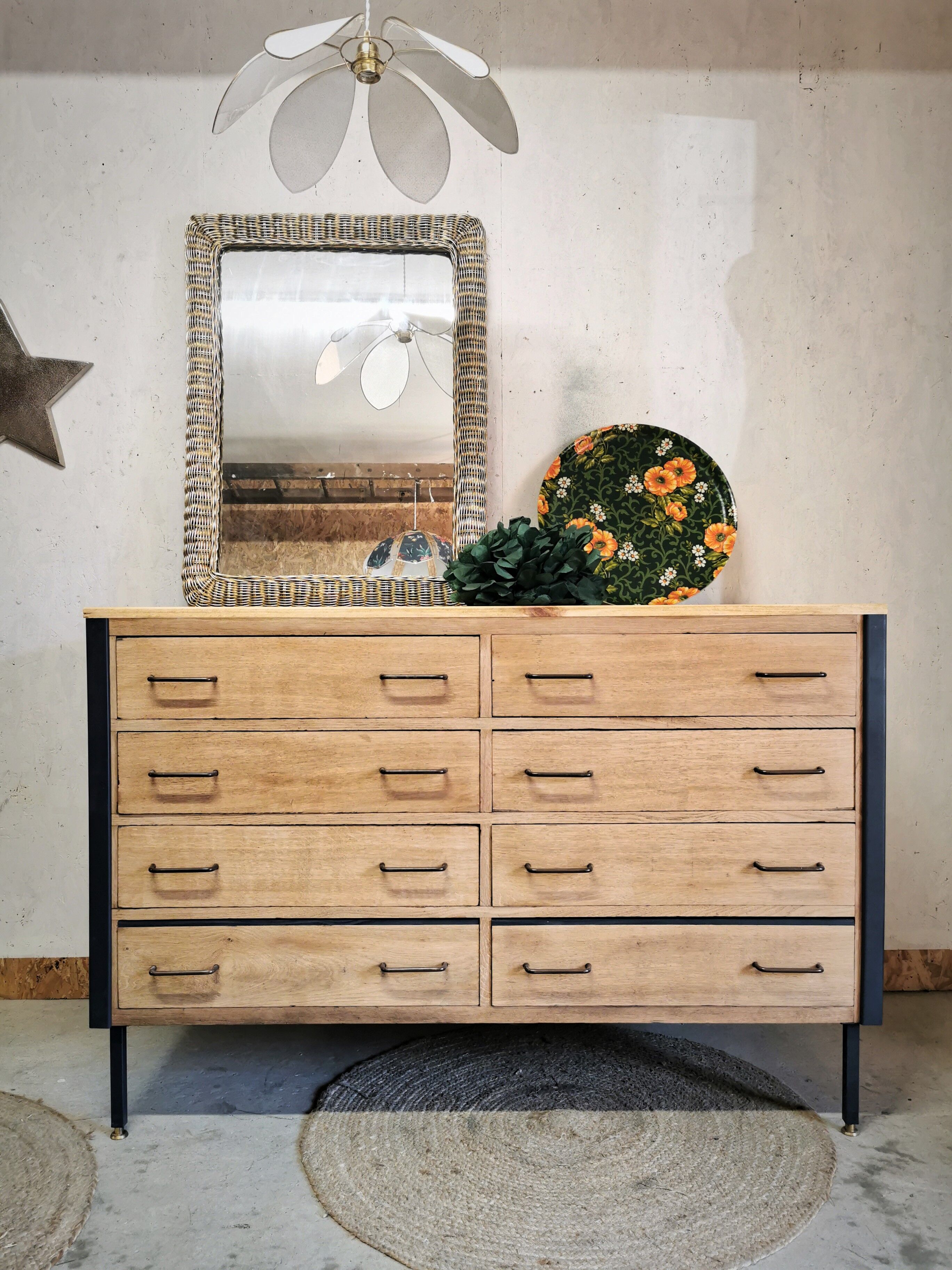 Trade furniture 8 drawers