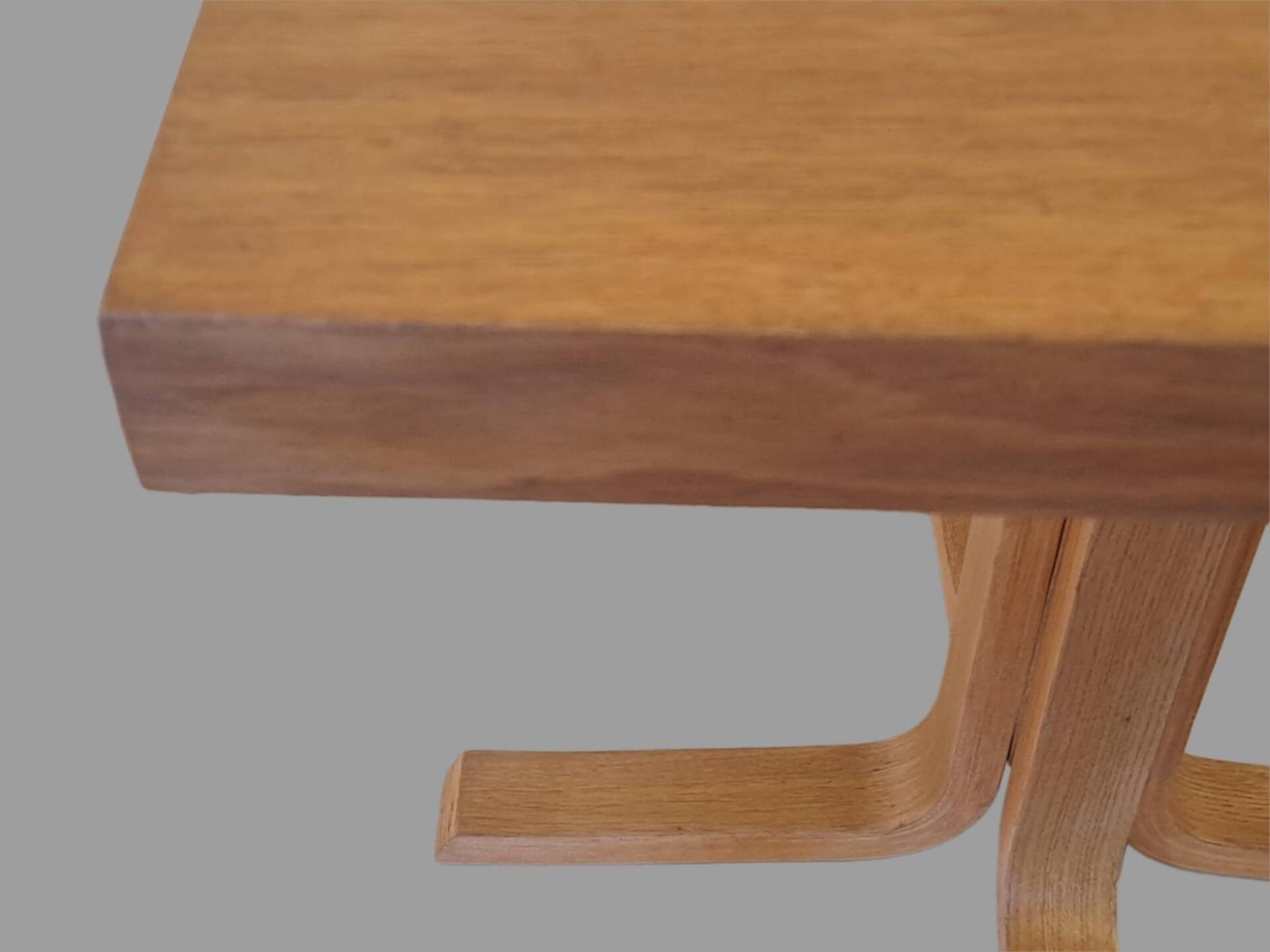 Table d'appoint Ludvik Volàk,  Vintage tchèque 1960s