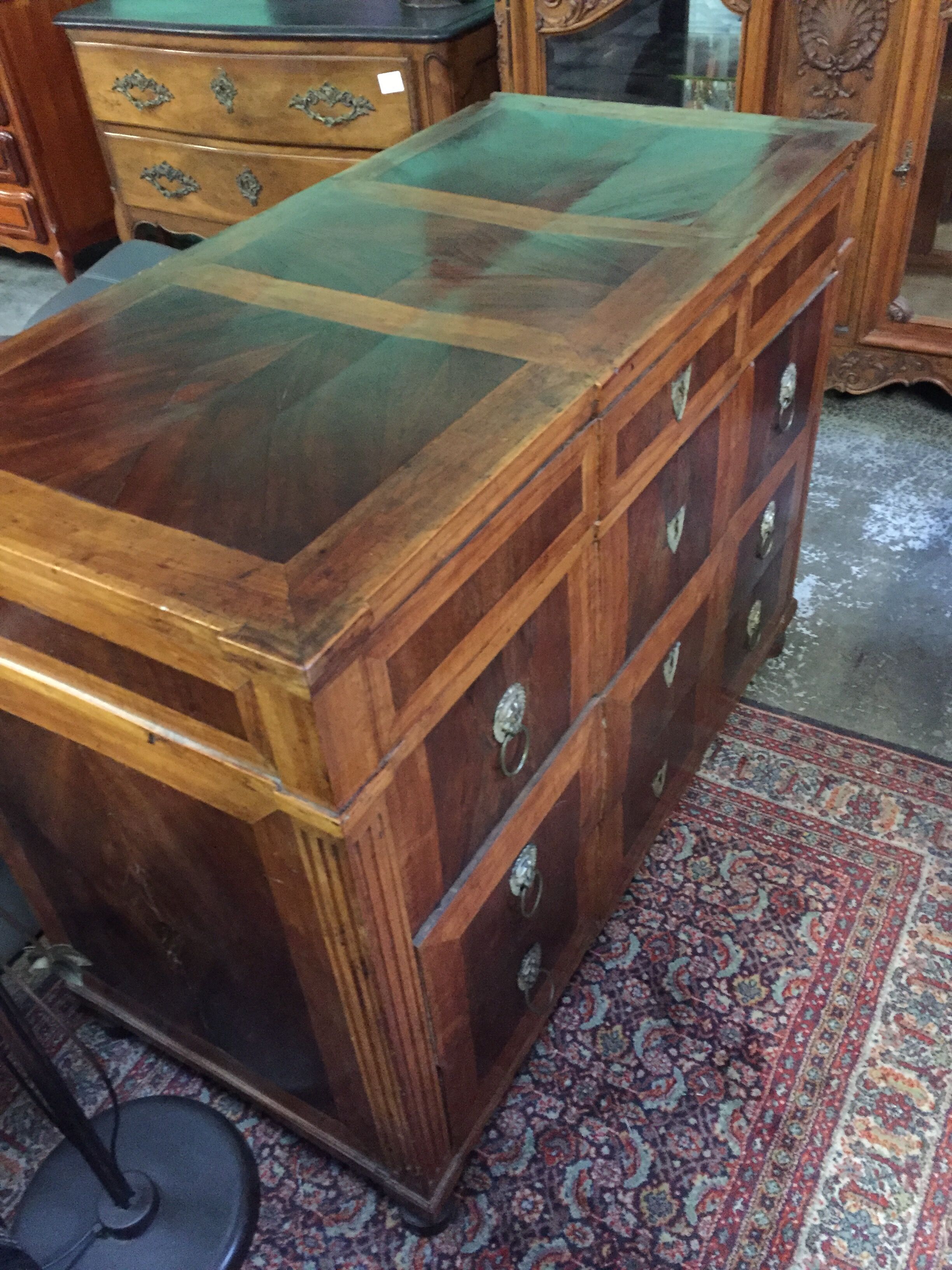 Commode ancienne de style anglais