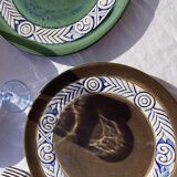 Pair of dishes or large plate in quimper sandstone vintage old art deco 1930
