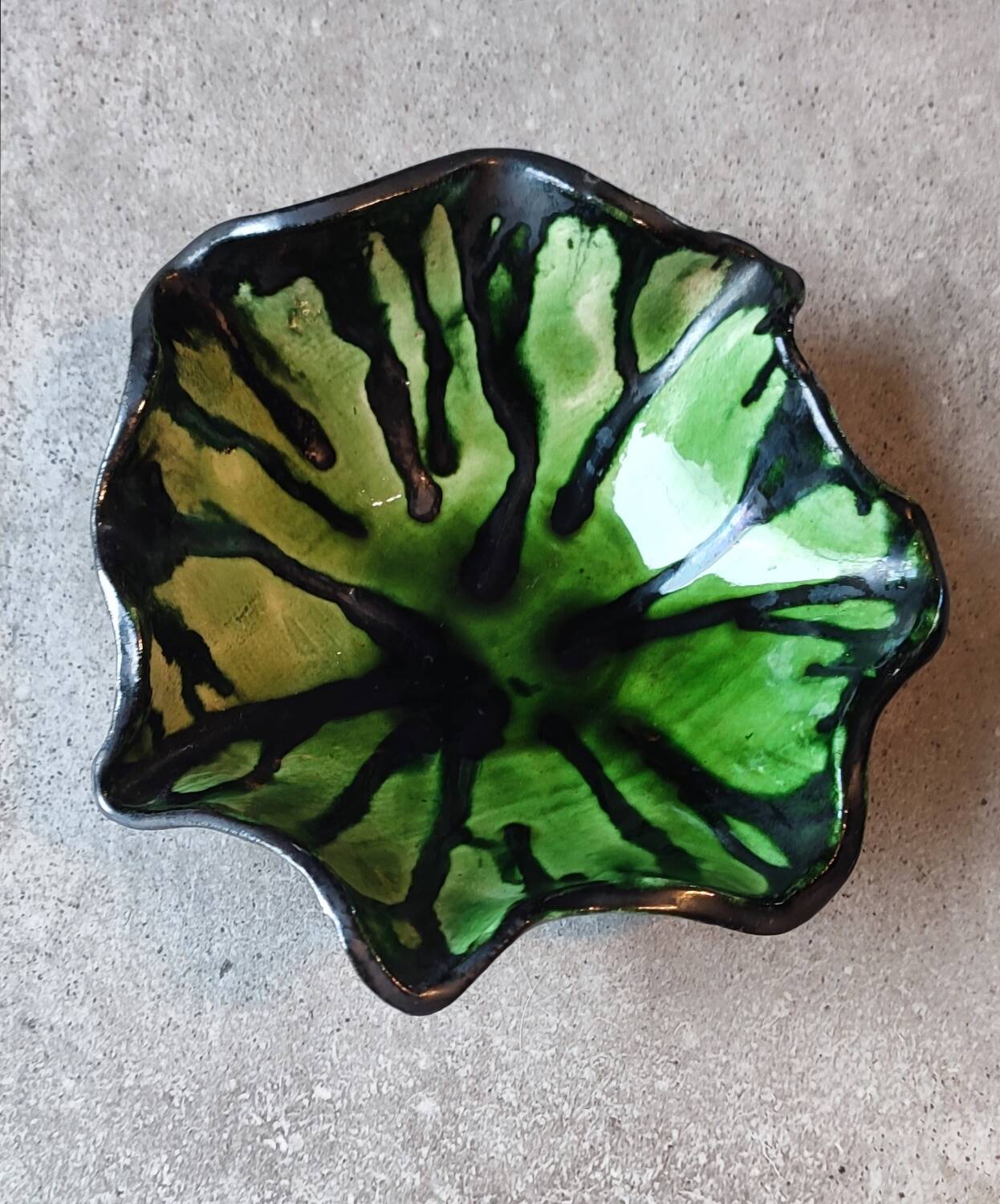 Vintage green ceramic bowl signed PL IV