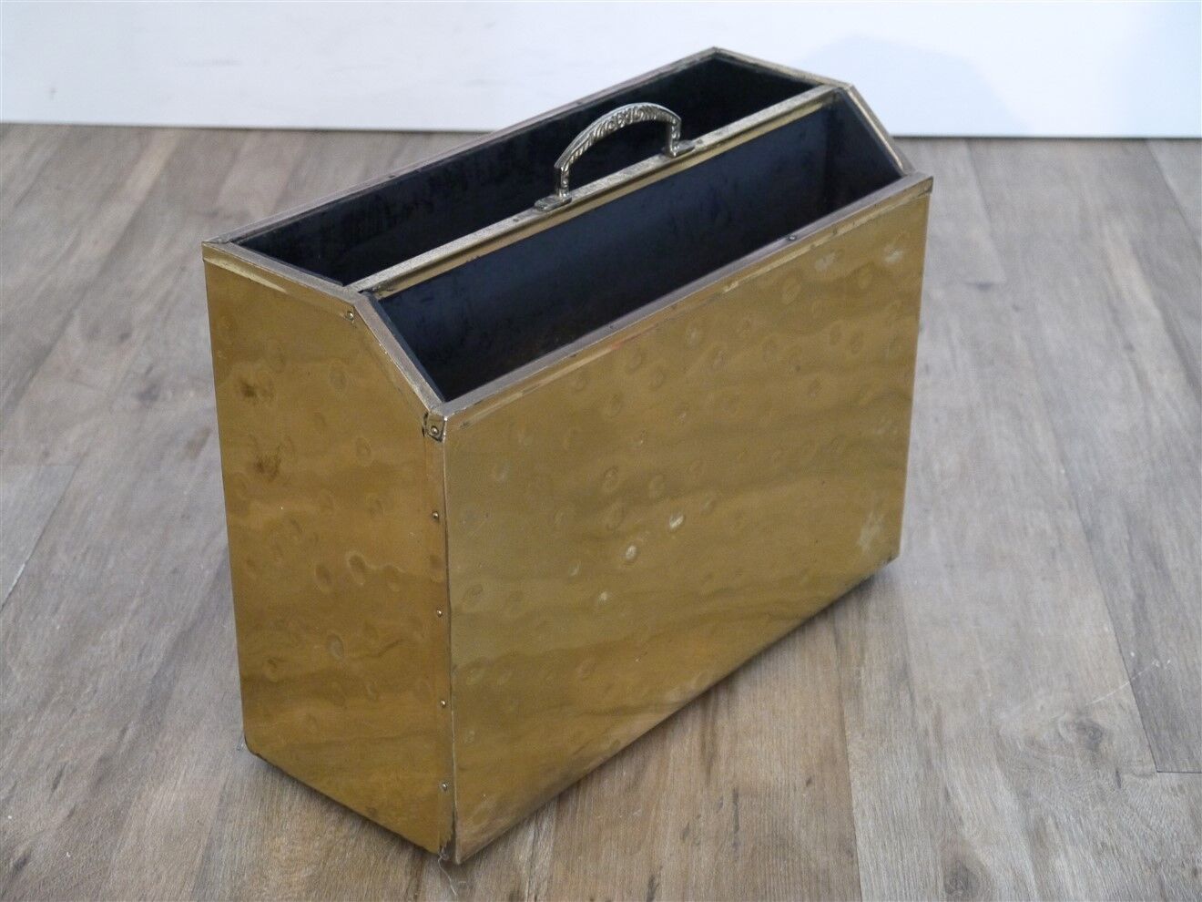 Porte revue vintage en laiton 1960