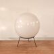 Grande lampe de table globe sphérique en plastique – Raak Amsterdam | Lampe au design vintage