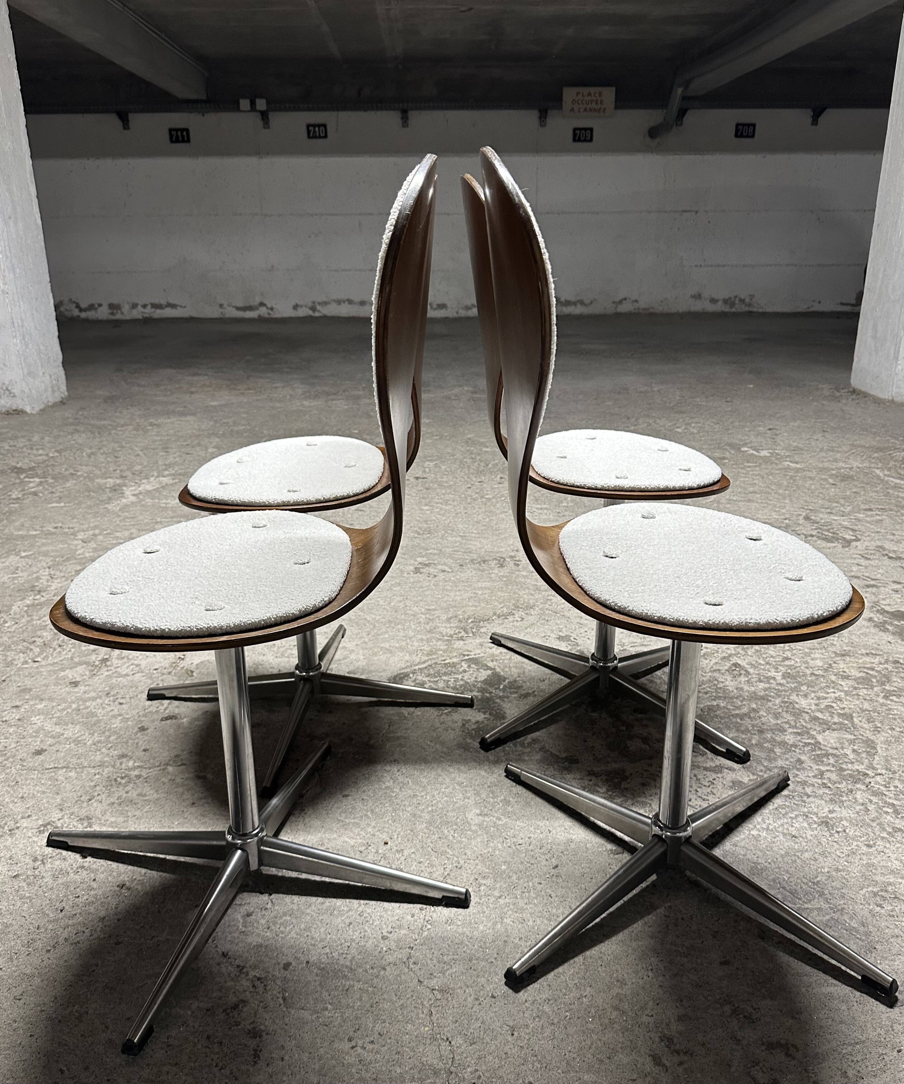Suite de 4 chaises vintage bois cintré et palissandre. Allemagne, années 60