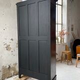 Napoleon 3 walnut window glass cabinet