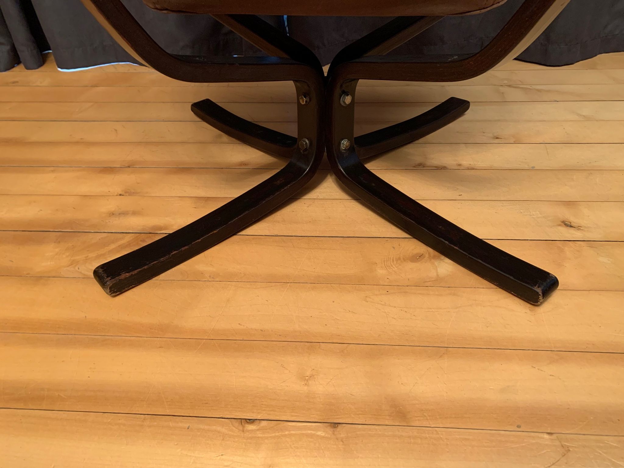 Falcon armchair designed by Sigurd Ressell, Vatne Möbler, Norway, 1970s