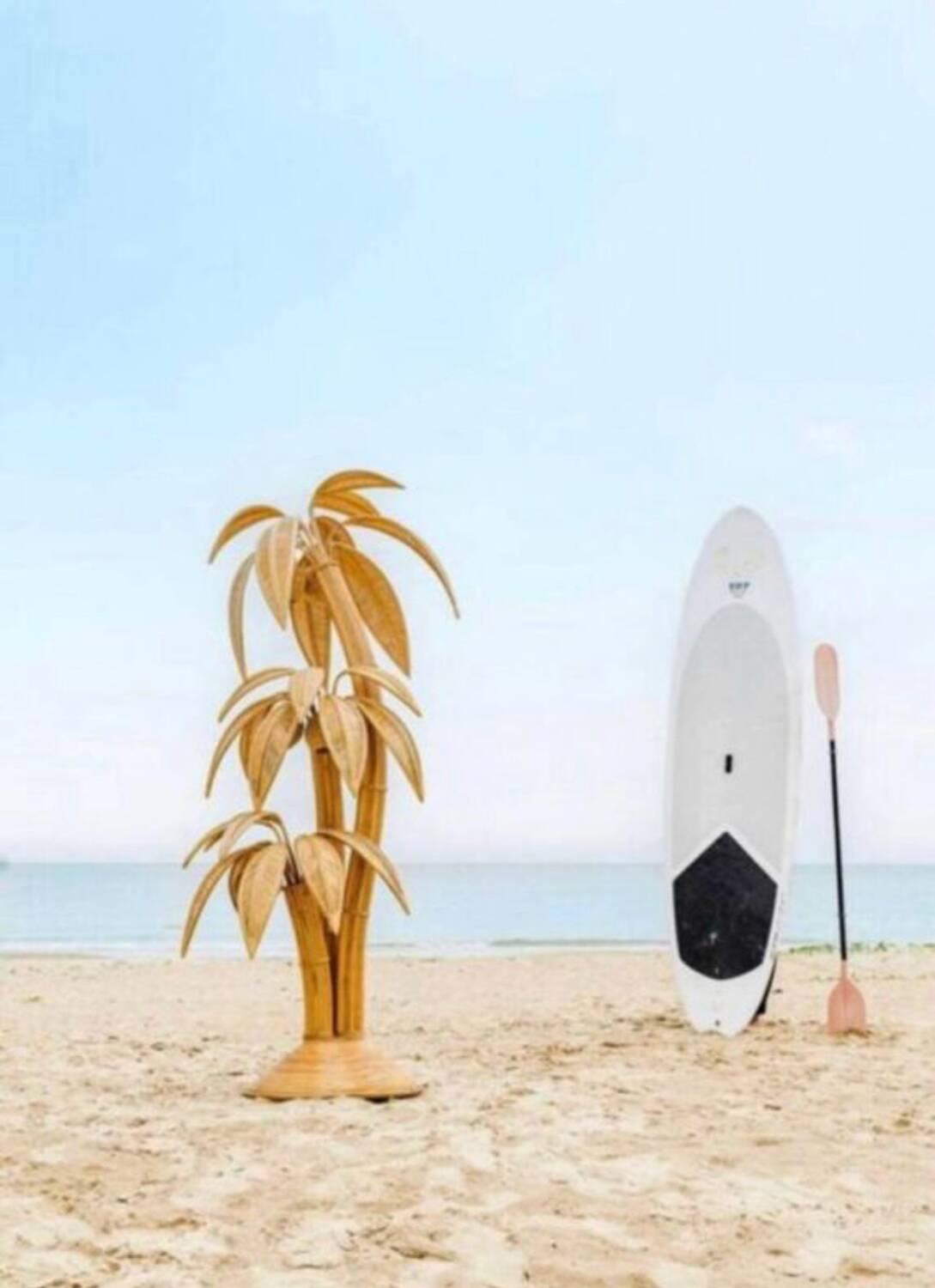 Large "coconut/palm" lamp in rattan