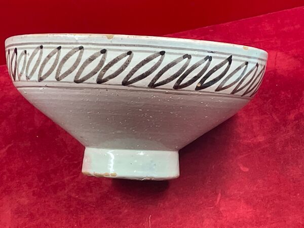 Coupe sur pied Mokhfia céramique polychrome Tortue Tronja Fès Maroc XXème