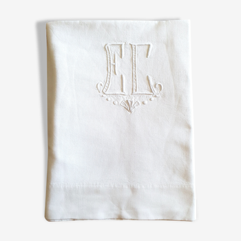 Drap ancien brodé monogramme EC