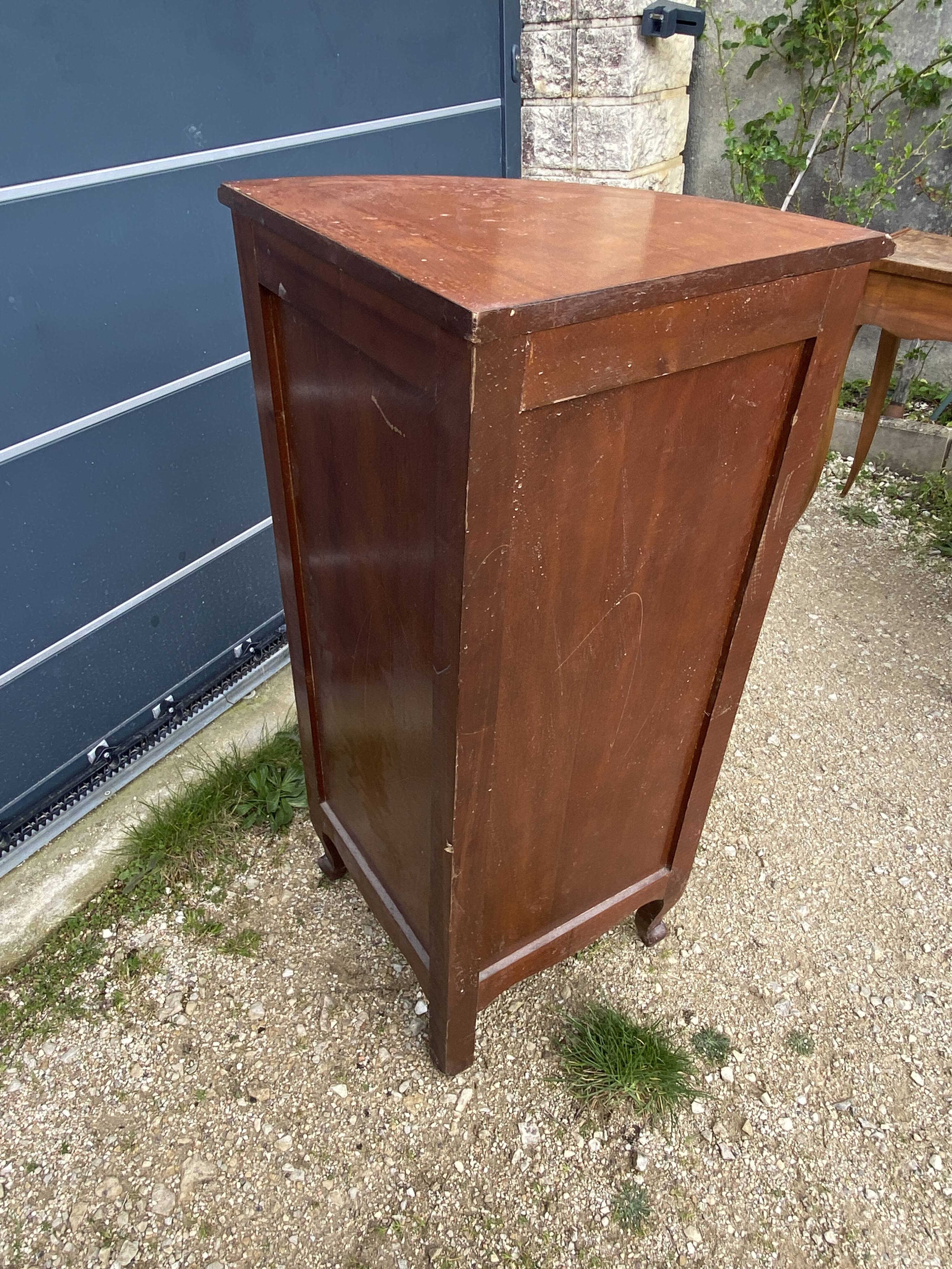 corner cabinet