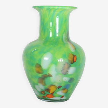 Vase en cristal vert moucheté par mf cristal de paris