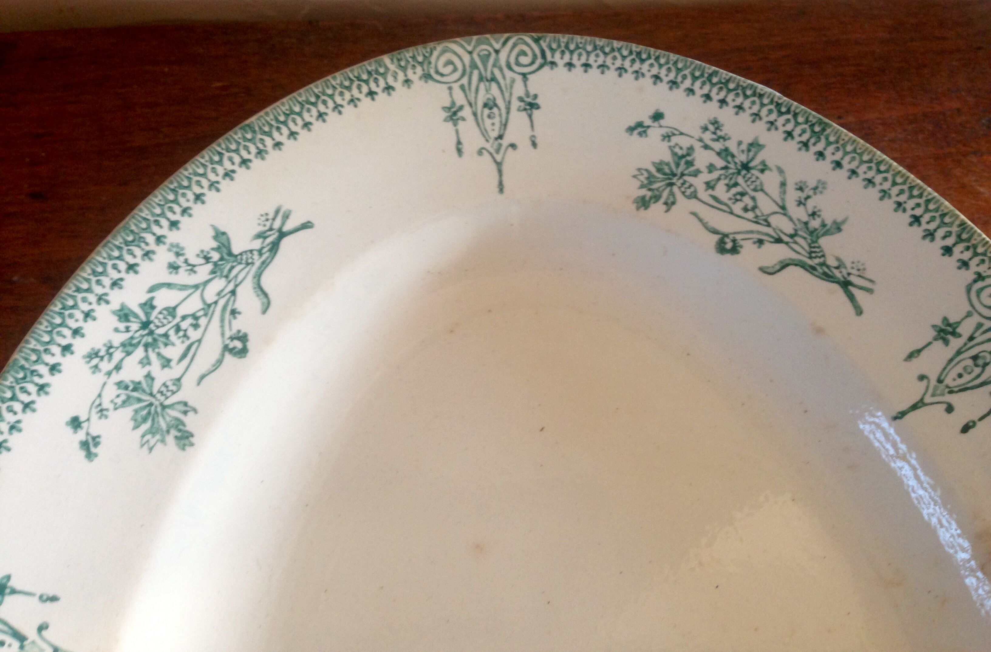 Two flat ovals land of iron