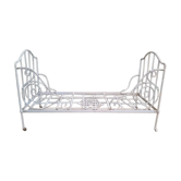 1900 iron bed