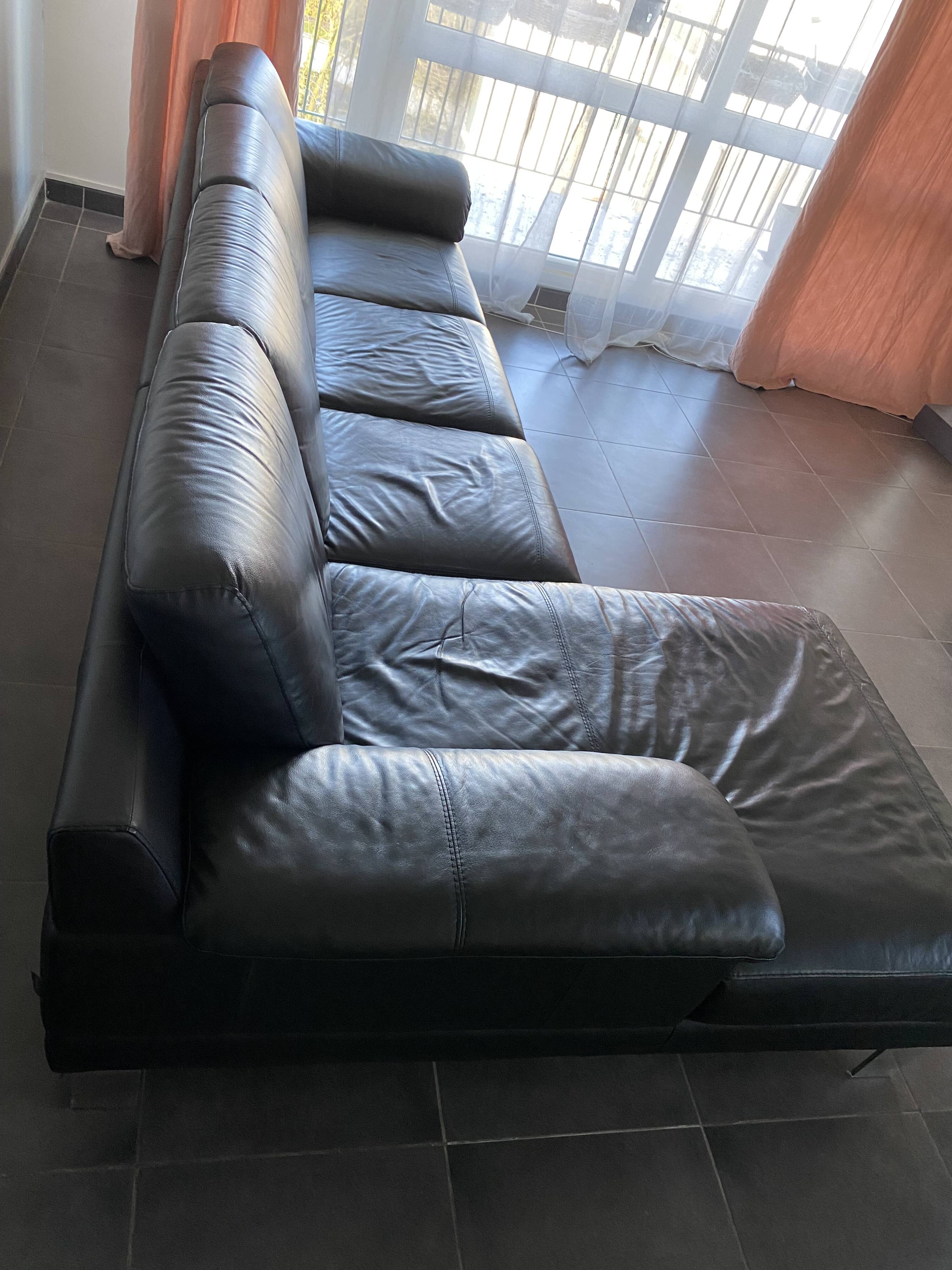 Leather corner sofa