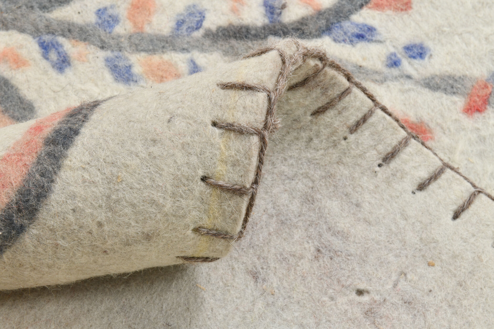 4x6 neutral handmade anatolian turkish rug,	115c192cm