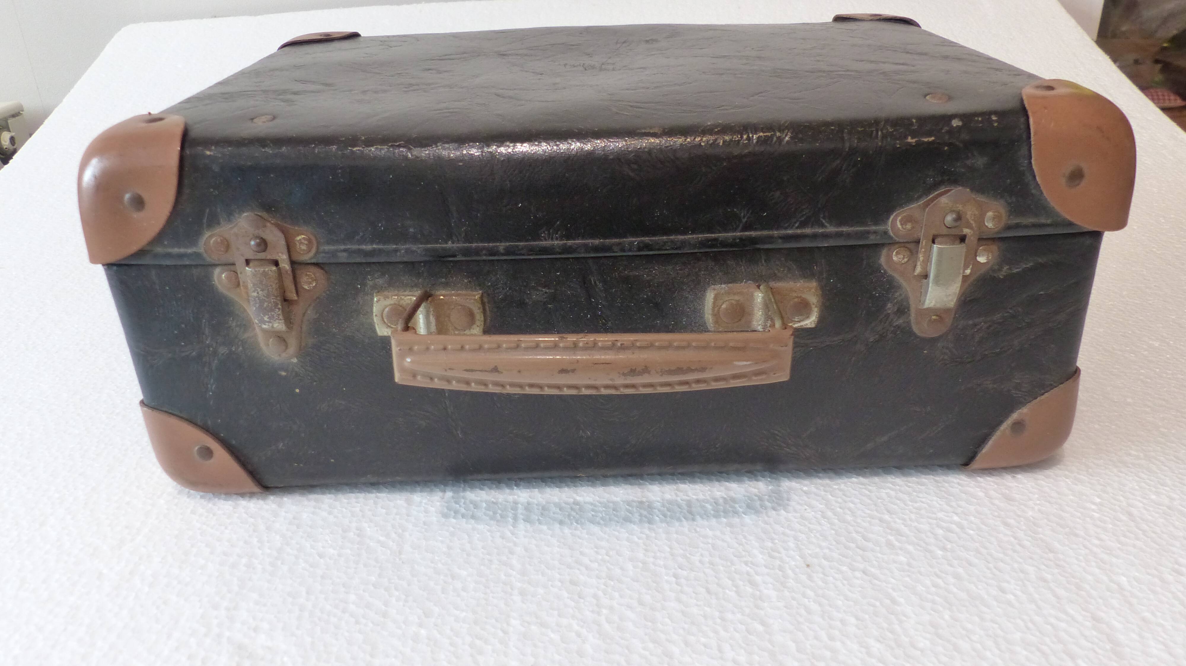 Picnic suitcase