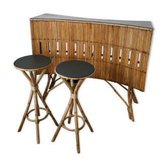 Tiki bar, rattan bar and two stools