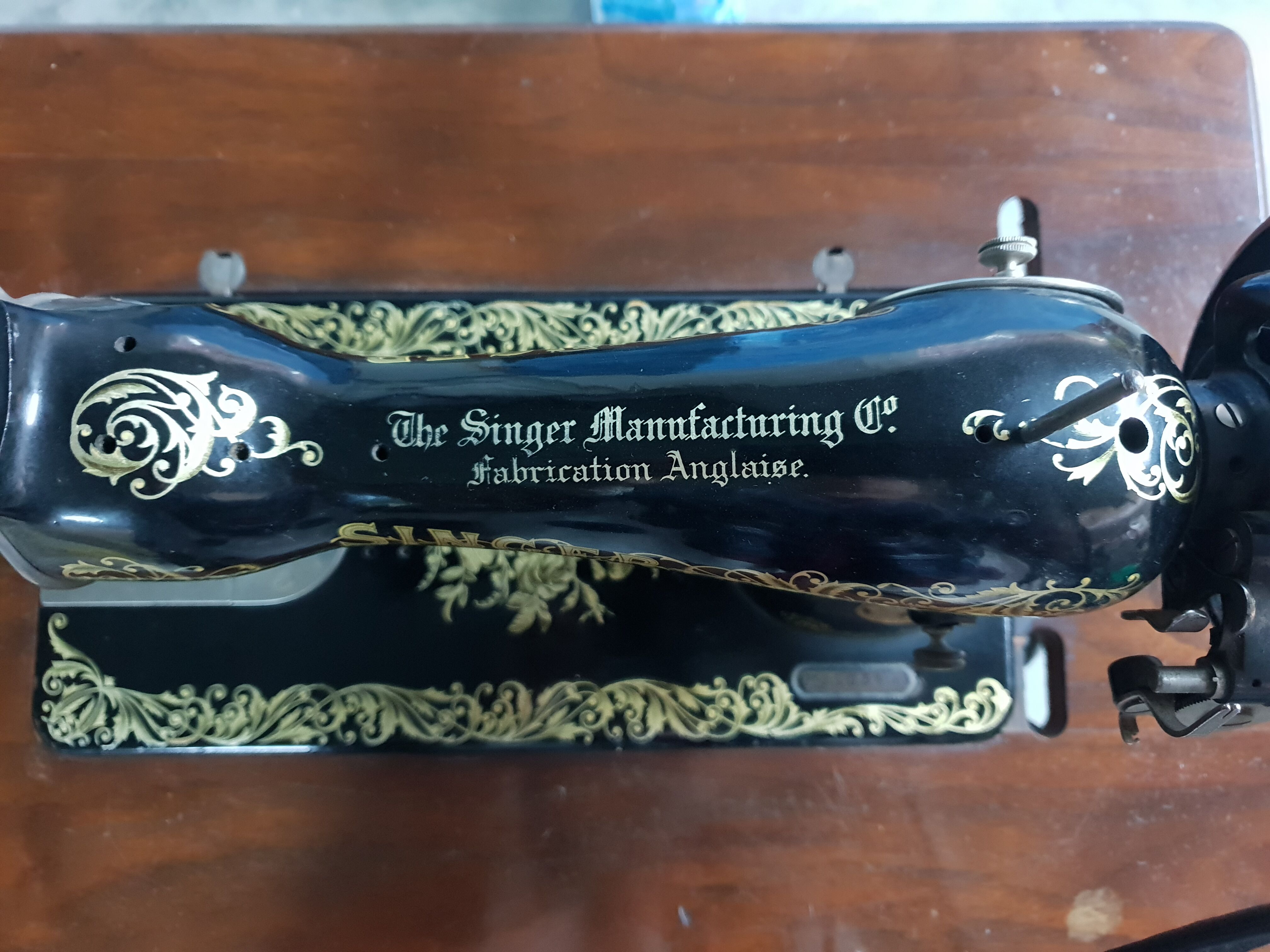 Sewing machine table Singer