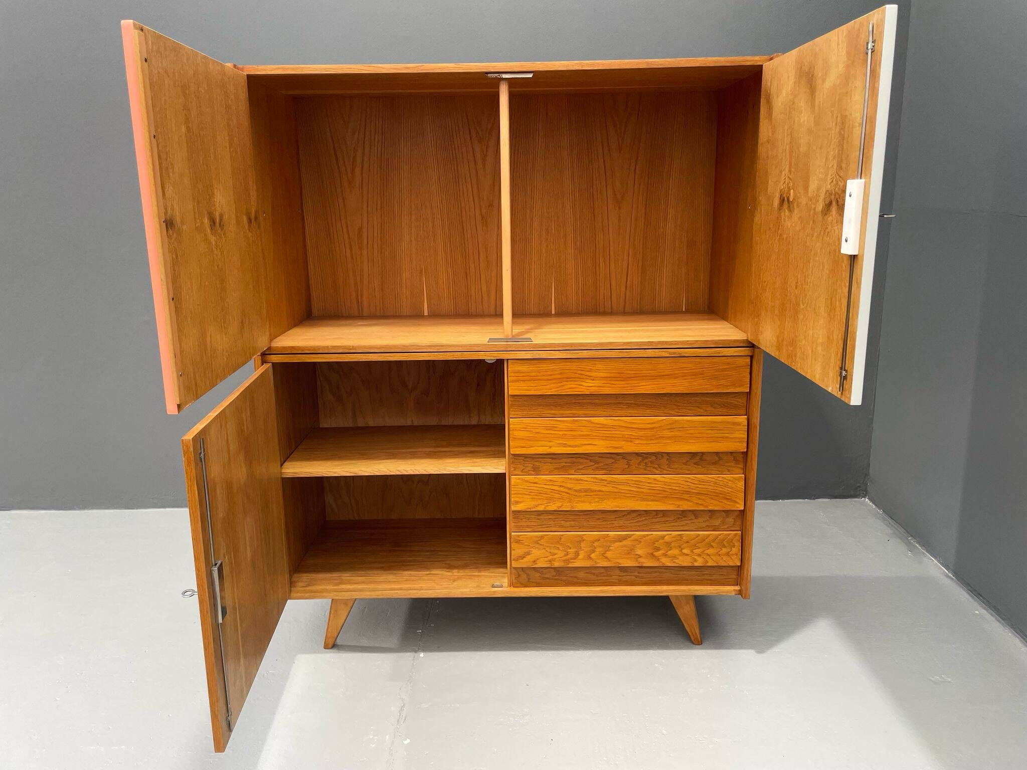 Meuble U-450 en Chêne par Jiří Jiroutek pour Interiér Praha, Tchécoslovaquie, 1