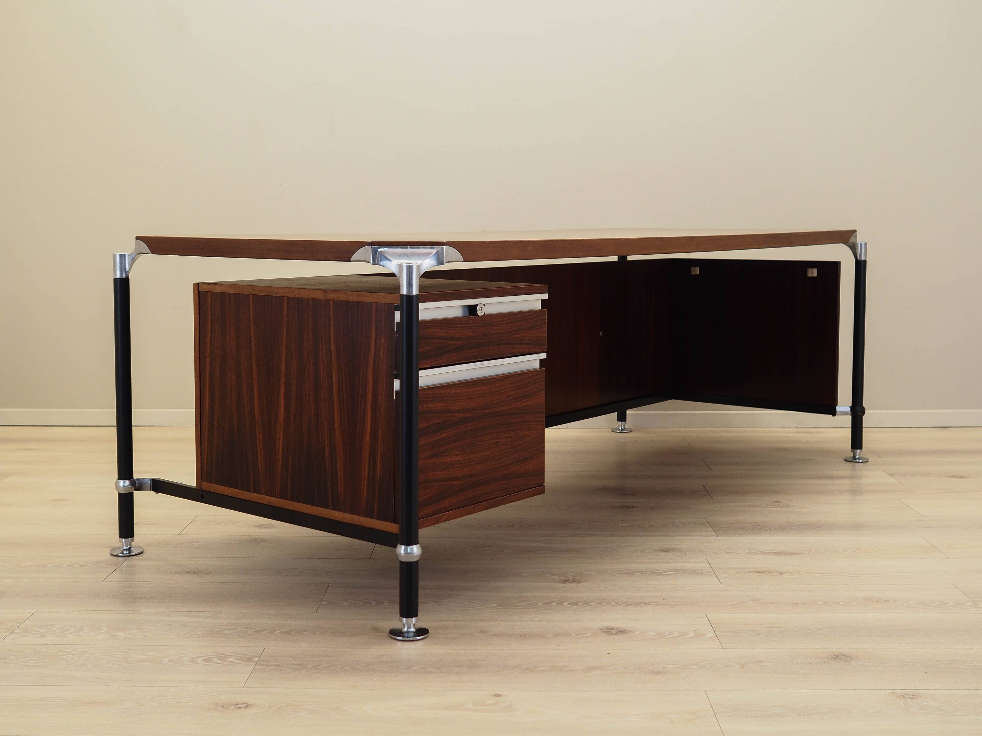 Bureau en palissandre, design italien, années 1970, designers : Ico et Luisa Parisi, manufacture