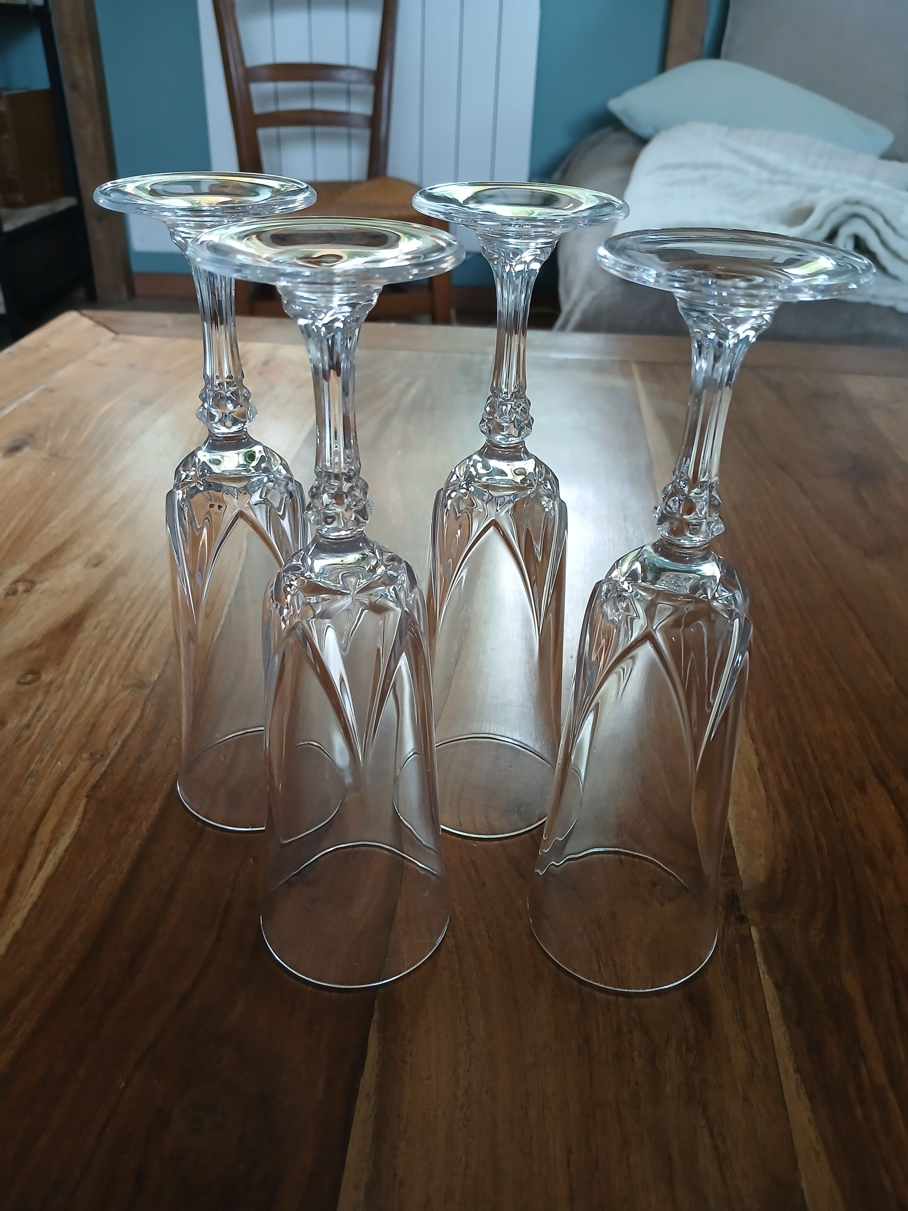4 vintage crystal champagne flutes from Arques