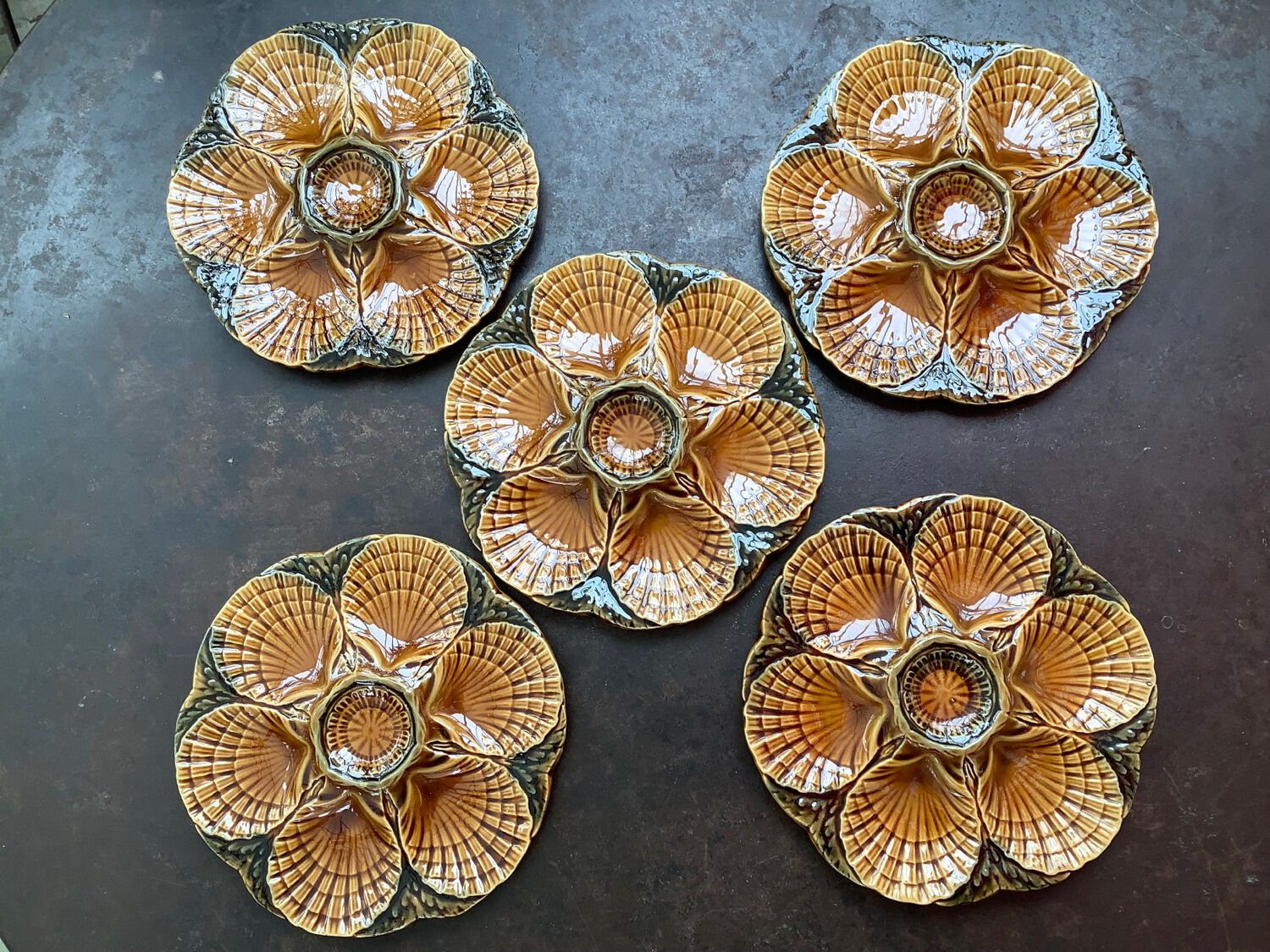 Sarreguemines oyster slip plates