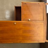 Asymmetrical cabinet