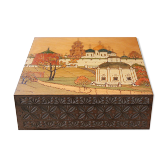Hand-painted engraved and painted wooden box, seen from Moscow