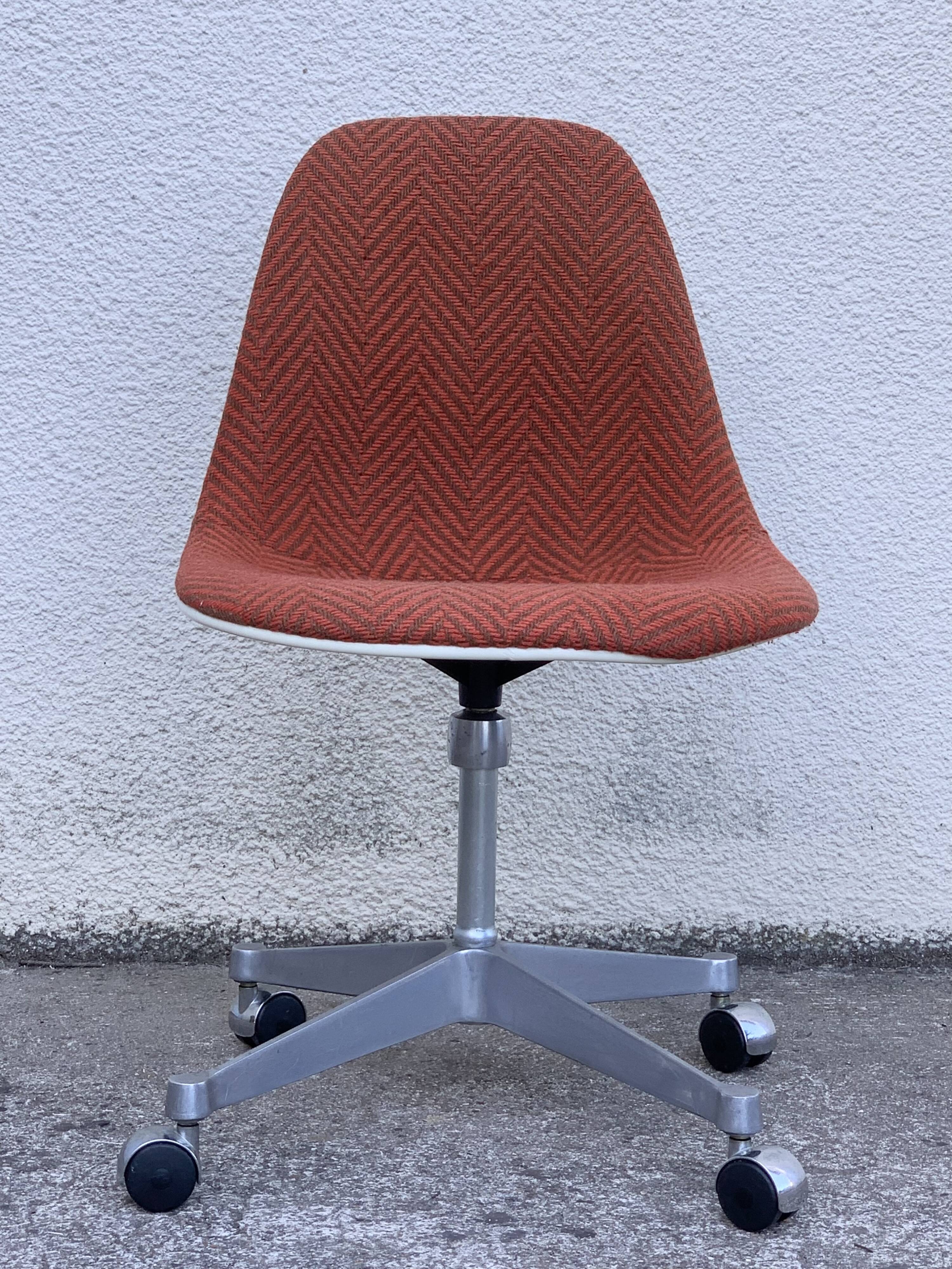 Charles and Ray Eames' office chair for Herman Miller 1960