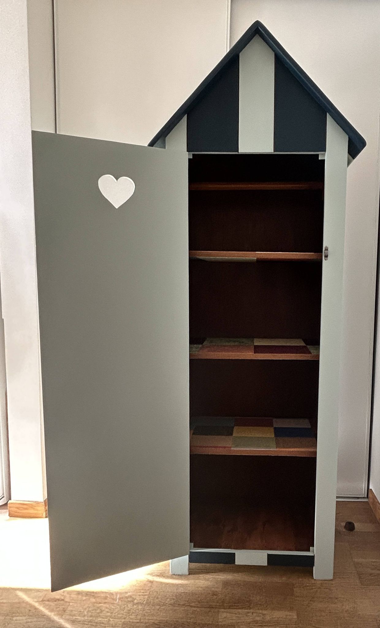 Children's wardrobe