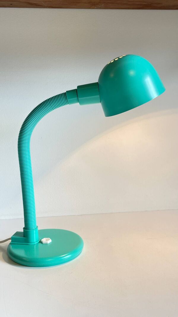 Lampe années 80 acier par Aluminor France