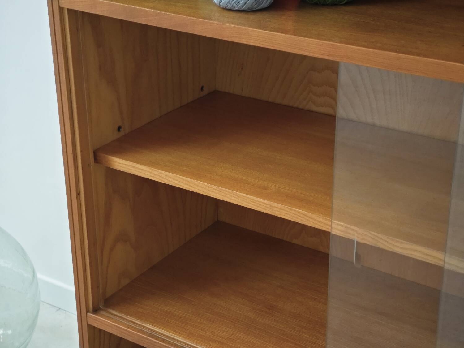 Libena 1960 glass display cabinet / bookcase