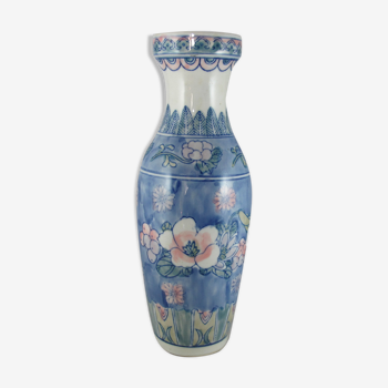 Chinese porcelain vase