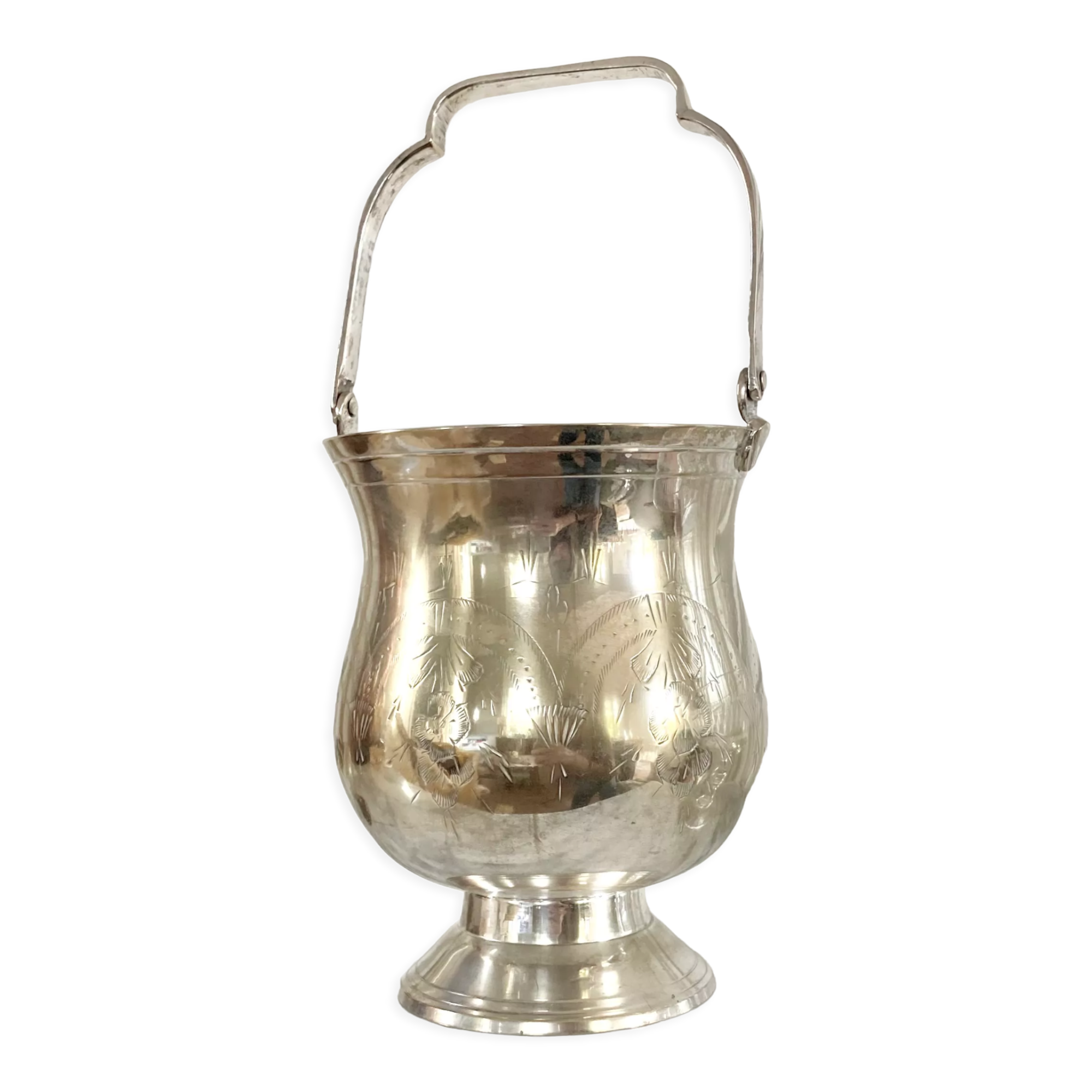 Silver metal ice bucket