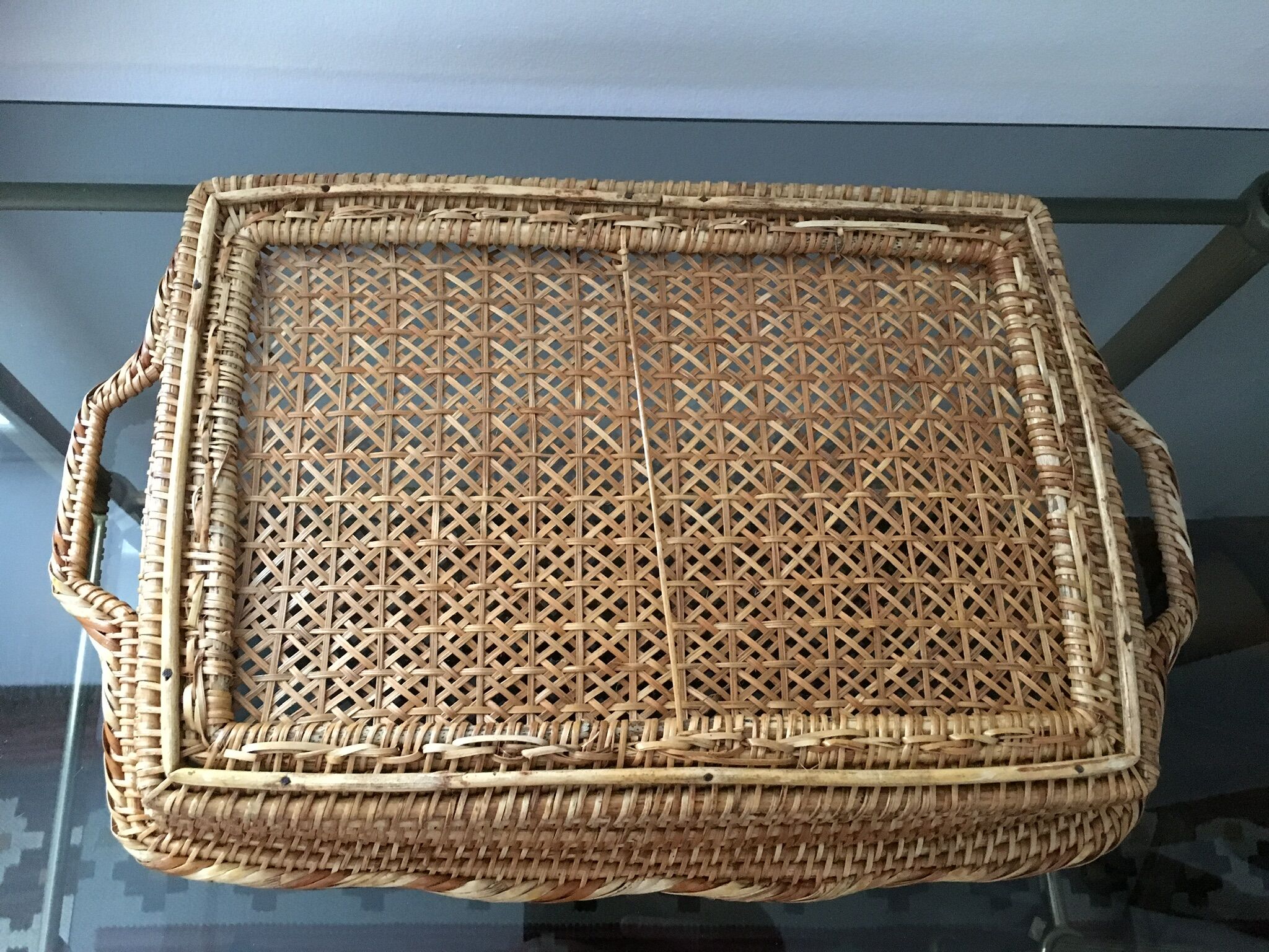 Woven rattan tray