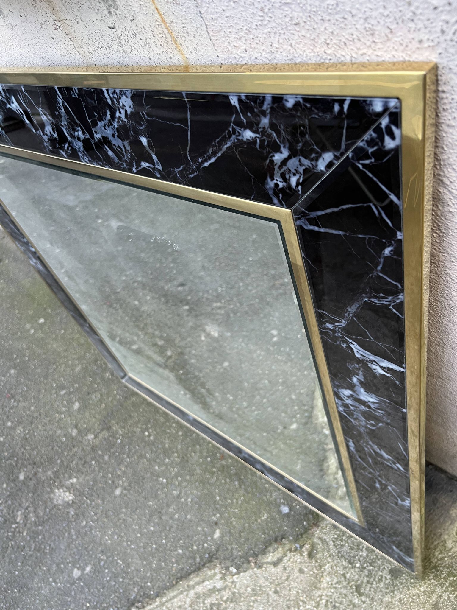 Mirror in brass and white veined black marble from the 70s