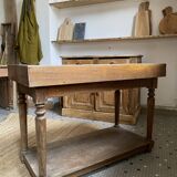 Desserte ou table de rempotage