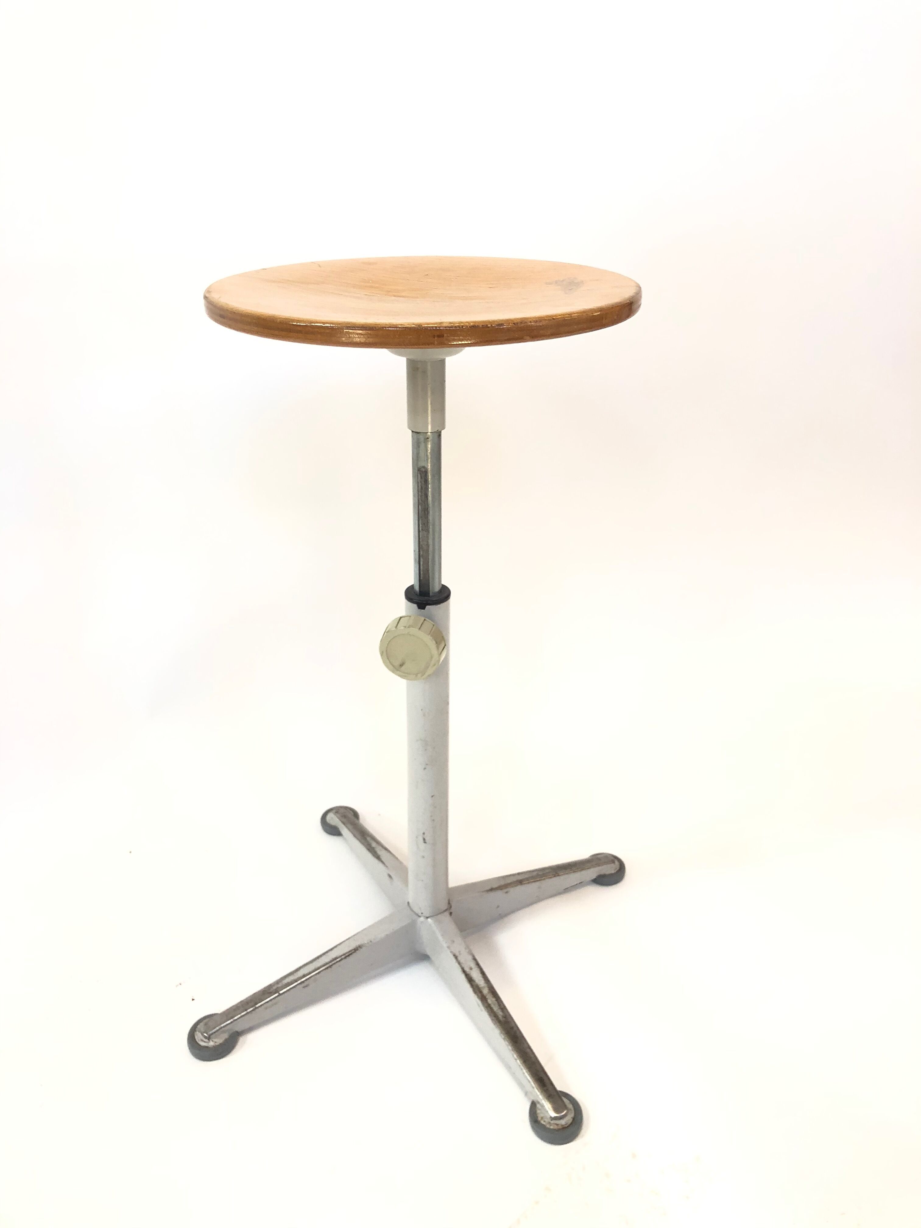Vintage stool work tabouret by Friso Kramer Ahrend de Cirkel