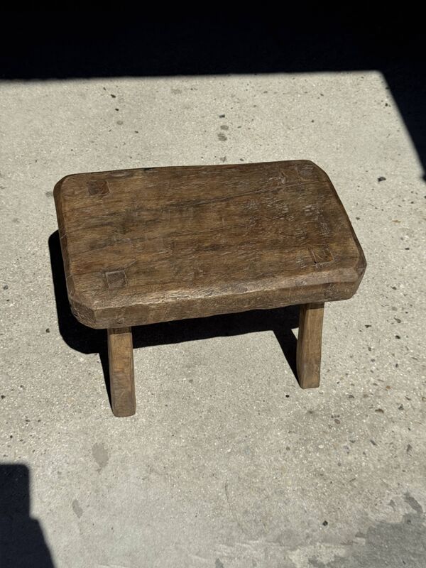 Petit stool, tabouret d'appoint en teck massif rectangulaire arrondie