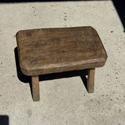 Petit stool, tabouret d'appoint en teck massif rectangulaire arrondie