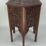Table d’appoint 19ème siècle Birman sculpté à la main