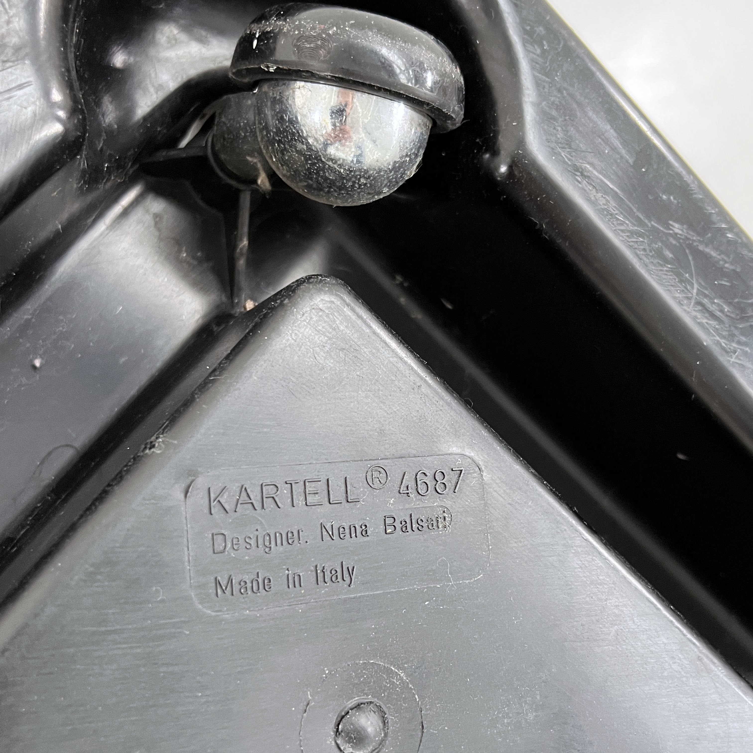 Corner planter on wheels by Nena Balsari for Kartell, 1970