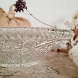 Fruit cup in chiseled glass