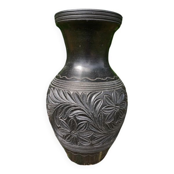 Vase noir