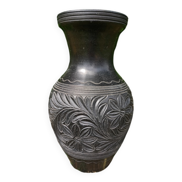Vase noir