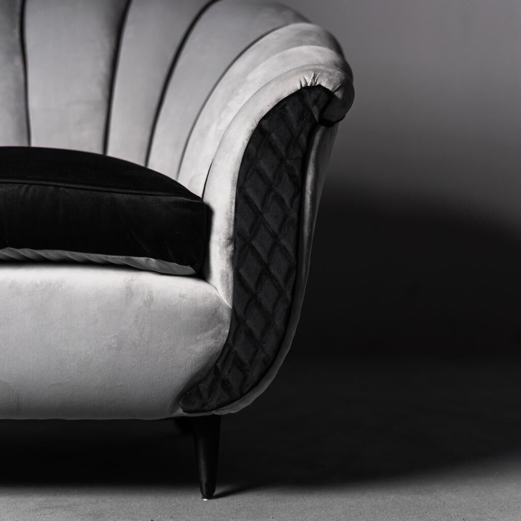 Fauteuil en velours gris 50