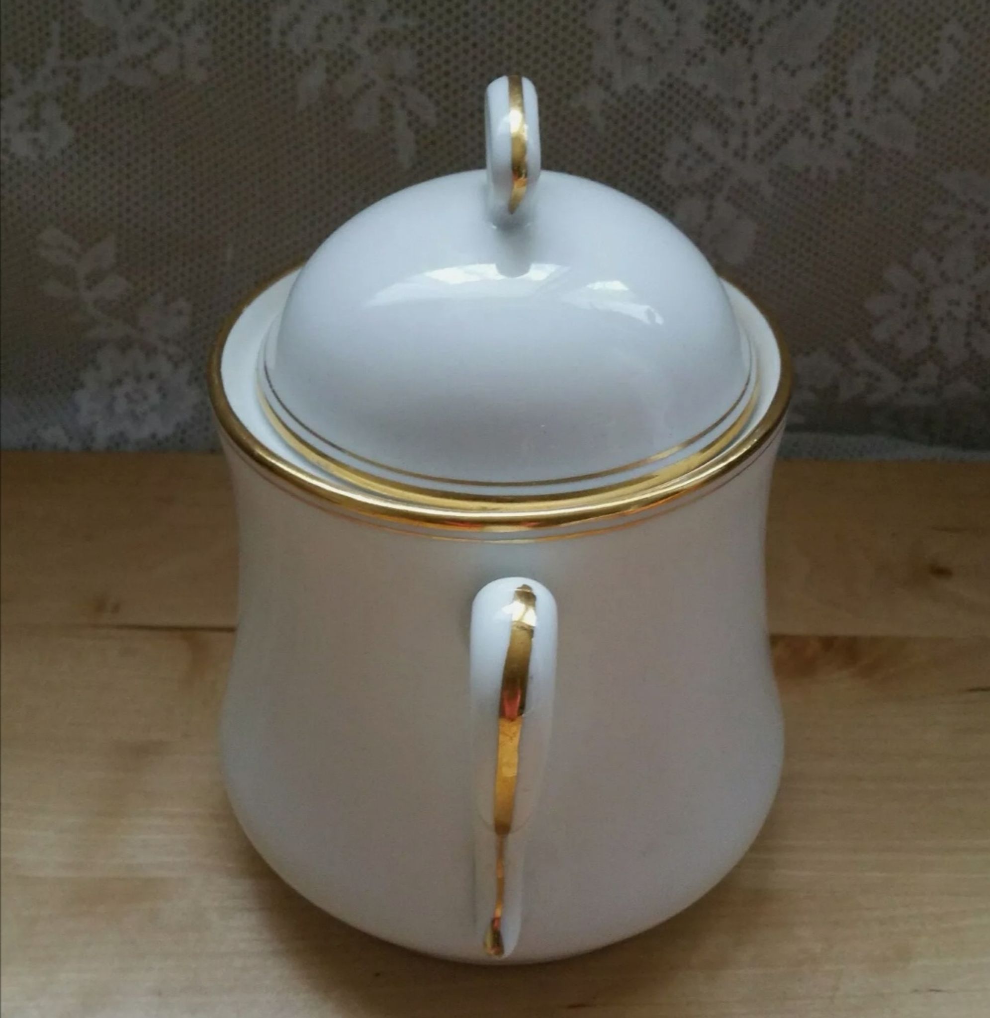 Sucrier vintage porcelaine de Limoges liseré or